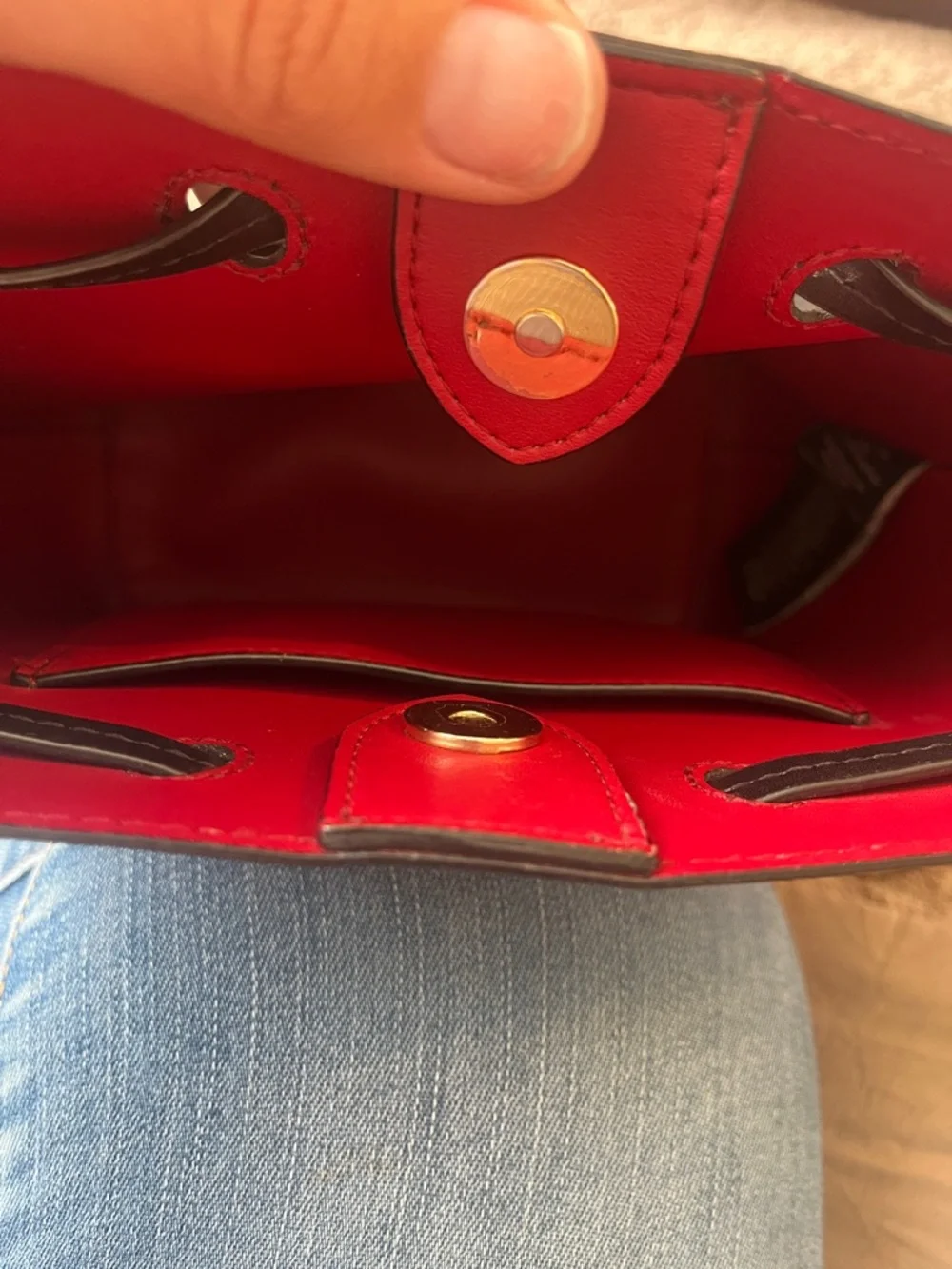 Lauren Ralph Lauren Black Leather Drawstring Bucket Crossbody - Picture 11 of 13